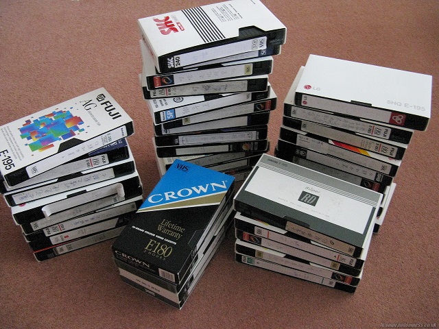 از پیتزا&zwnj;خوری در روستاها تا پاتیناژ در مشهد