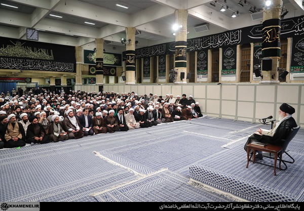 مقام معظم رهبری: همه مسئولان جمهوری اسلامی یک&zwnj;صدا معتقدند که با آمریکا در هیچ سطحی مذاکره نخواهد شد