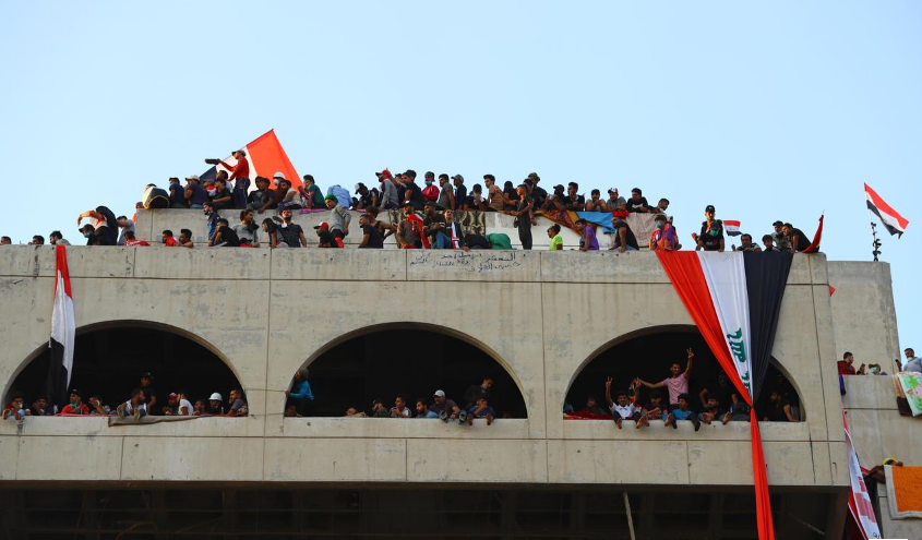 ساختمان توخالی مقر معترضان عراق (+عکس) ساختمان توخالی مقر معترضان عراق (+عکس)