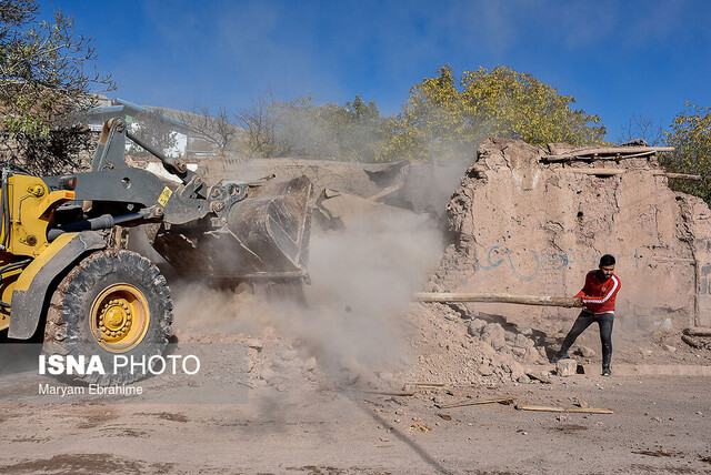ساخت واحدهای مسکونی اضطرای برای روستاییان زلزله زده&zwnj;ی سراب