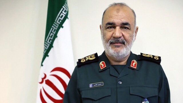 فرمانده کل سپاه: تعهد داده&zwnj;ایم کشور را در همه زمینه&zwnj;ها از بیگانگان بی&zwnj;نیاز کنیم