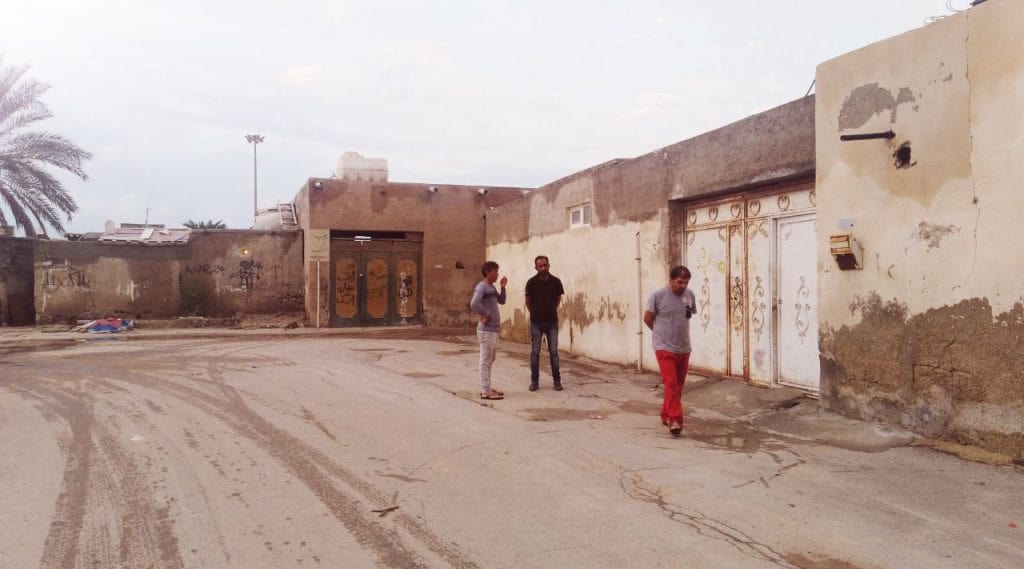 گزارشی از زیست بومیان و کارگران مهاجر در منطقه آزاد: مطرودان کیش