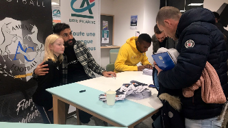 حضور سامان قدوس در مراسم دیدار با هواداران آمیان