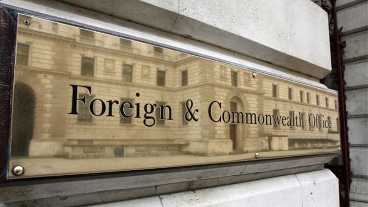 توجیه انگلیس برای مخالفت با لغو تحریم&zwnj;های ایران در بحبوحه کرونا