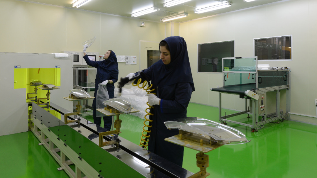 عرضه یش از یک میلیون و دویست هزار چراغ خودرو به بازار  توسط کروز