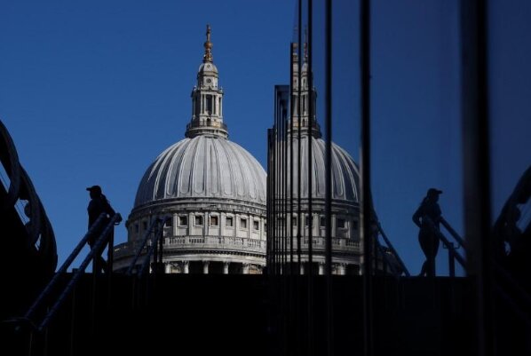 ورود ارتش انگلیس به جنگ با کرونا