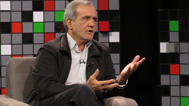 پزشکیان: با تصمیمات قطره&zwnj;چکانی به جایی نمی&zwnj;رسیم/ کل کشور در حالت آماده&zwnj;باش قرار گیرد