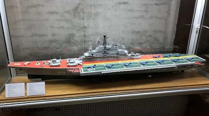 پایگاه زیردریایی مخفی شوروی که موزه شد!(+عکس)