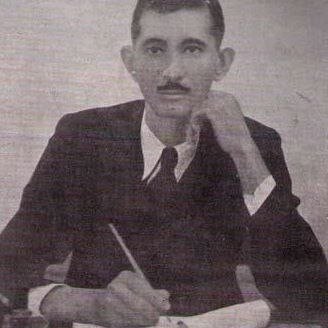 اردشیر خاضع 