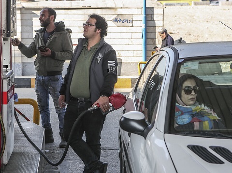 سهمیه بنزین تیرماه امشب شنبه واریز می&zwnj;شود