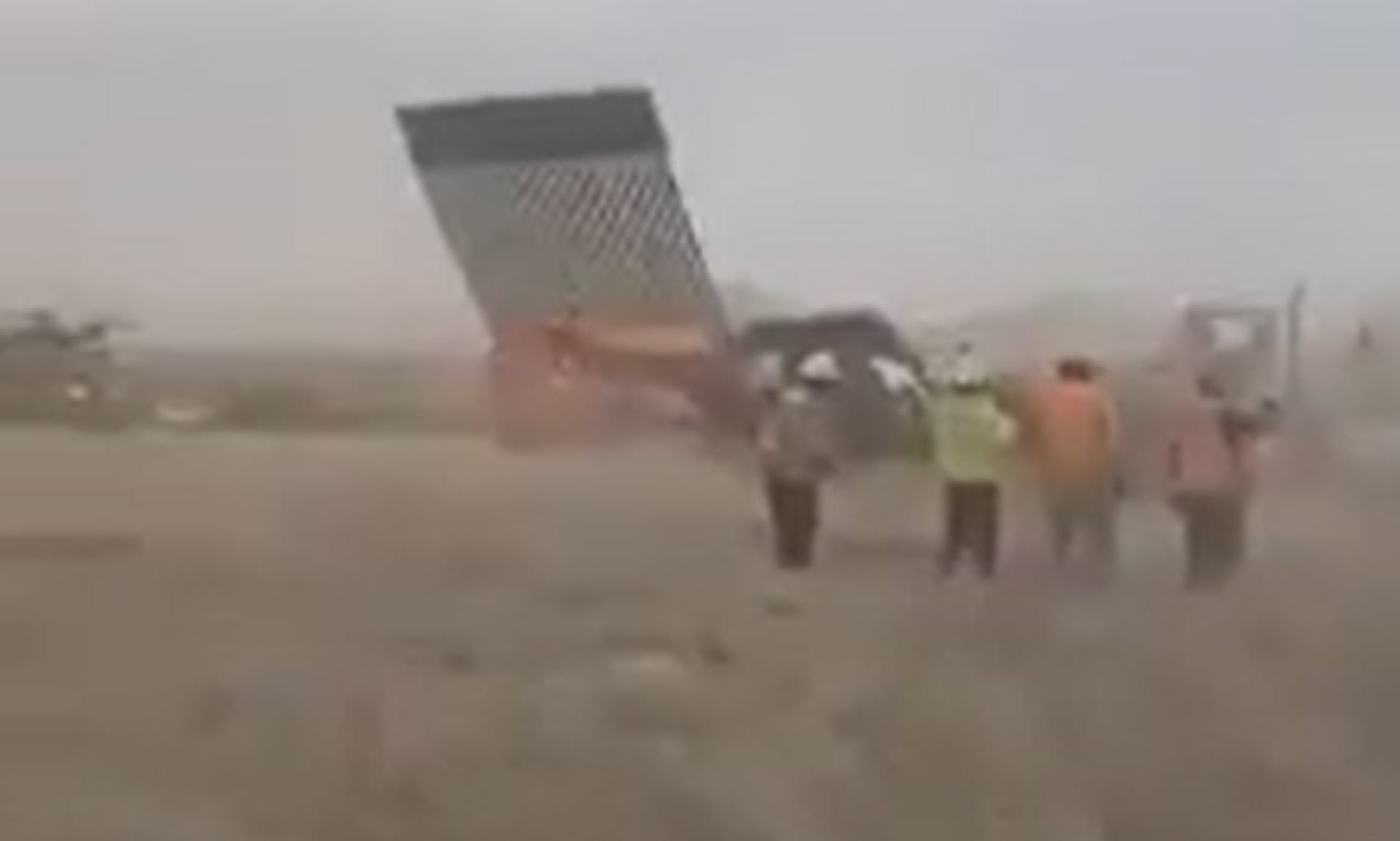 دیوار ترامپ فروریخت (+فیلم) دیوار ترامپ فروریخت (+فیلم)