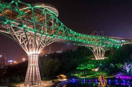 پل طبیعت؛ جایی برای لذت یا خودکشی؟