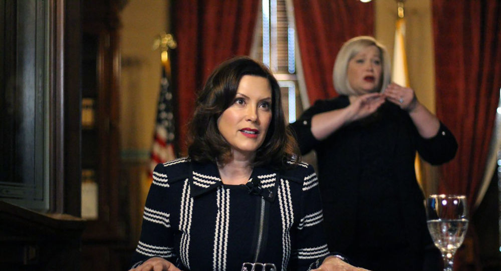 آمریکا؛ خنثی شدن طرح ربودن فرماندار ایالت و ایجاد جنگی داخلی / بازداشت 13 نفر آمریکا؛ خنثی شدن طرح ربودن فرماندار ایالت و ایجاد جنگی داخلی / بازداشت 13 نفر