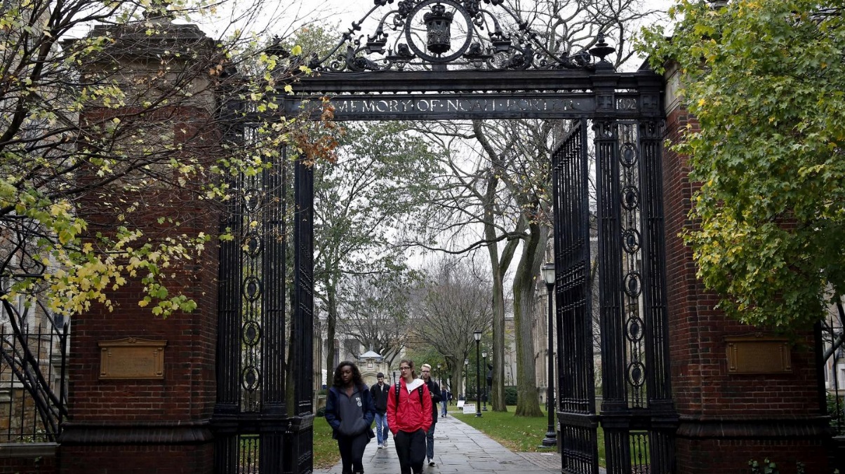 تبعیض در پذیرش دانشجویان سفید و آسیایی در دانشگاه آمریکایی/