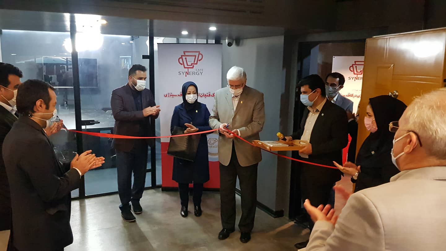 کافه سینرژی با حضور جمعی از فعالان اکوسیستم نوآوری کشور افتتاح شد کافه سینرژی با حضور جمعی از فعالان اکوسیستم نوآوری کشور افتتاح شد