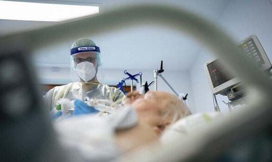 آلمان: دستگیری یک پزشک که بیماران بدحال کرونایی را خلاص می&zwnj;کرد