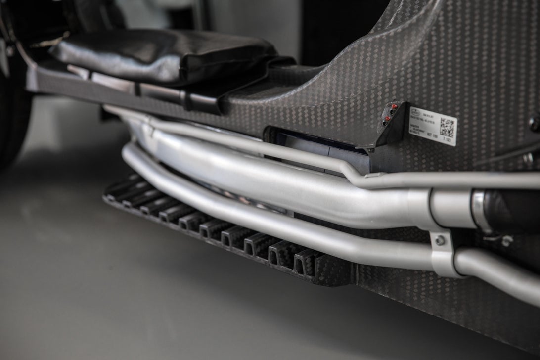 بوگاتی شیرون چگونه تولید می شود؛ ترکیب هنر و مهندسی در یک بوگاتی شیرون چگونه تولید می شود؛ ترکیب هنر و مهندسی در یک