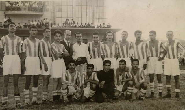 مجید تفرشی (سندپژوه) در سوگ پدر مجید تفرشی (سندپژوه) در سوگ پدر