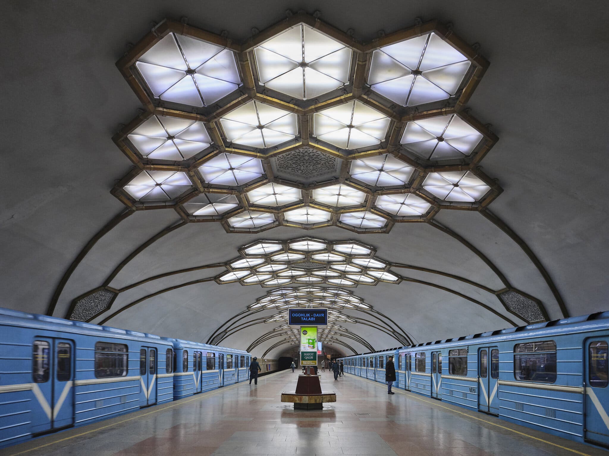 عظمت خیره کننده متروهای دوران شوروی (عکس) عظمت خیره کننده متروهای دوران شوروی (عکس)