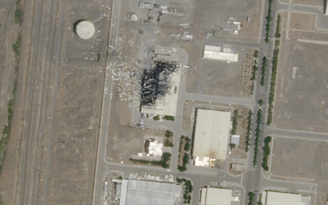 هشدار آمریکا به اسراییل: برنامه هسته ای ایران با حمله نظامی قوی تر می شود هشدار آمریکا به اسراییل: برنامه هسته ای ایران با حمله نظامی قوی تر می شود