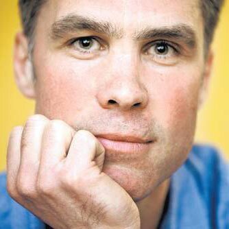 کاستن از رنج یا ساختن با رنج؟