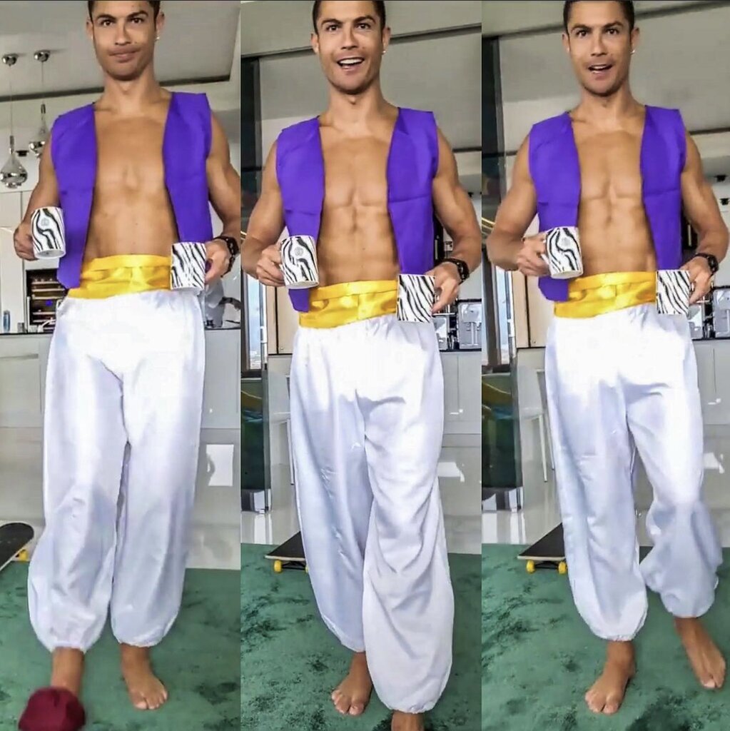 تیپ جدید کریس رونالدو در عربستان ؛ رونالدو علاءالدین شد! (عکس)