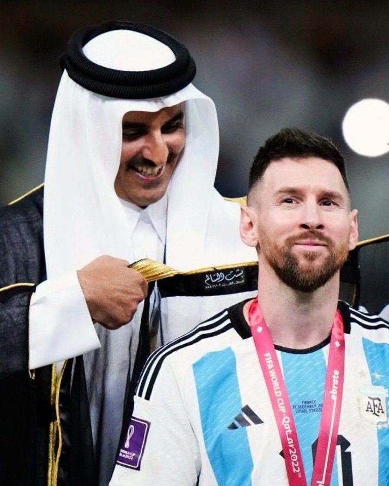 تبلیغ جهانی مسی برای عبای عربی