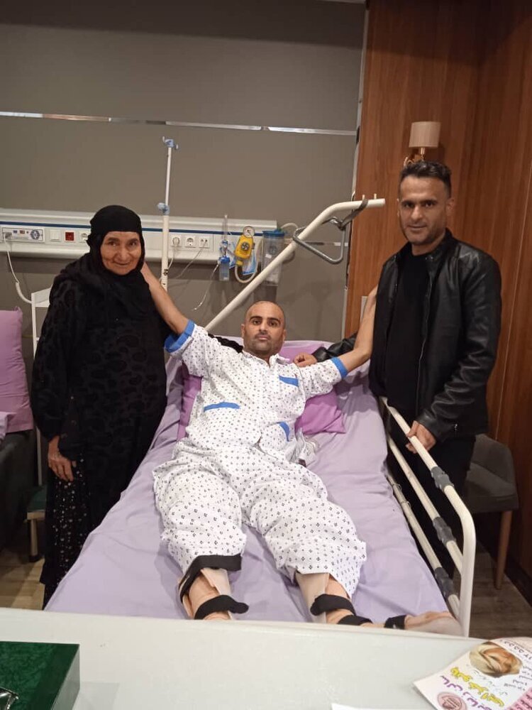 پدر کیان پیرفلک از بیمارستان مرخص شد