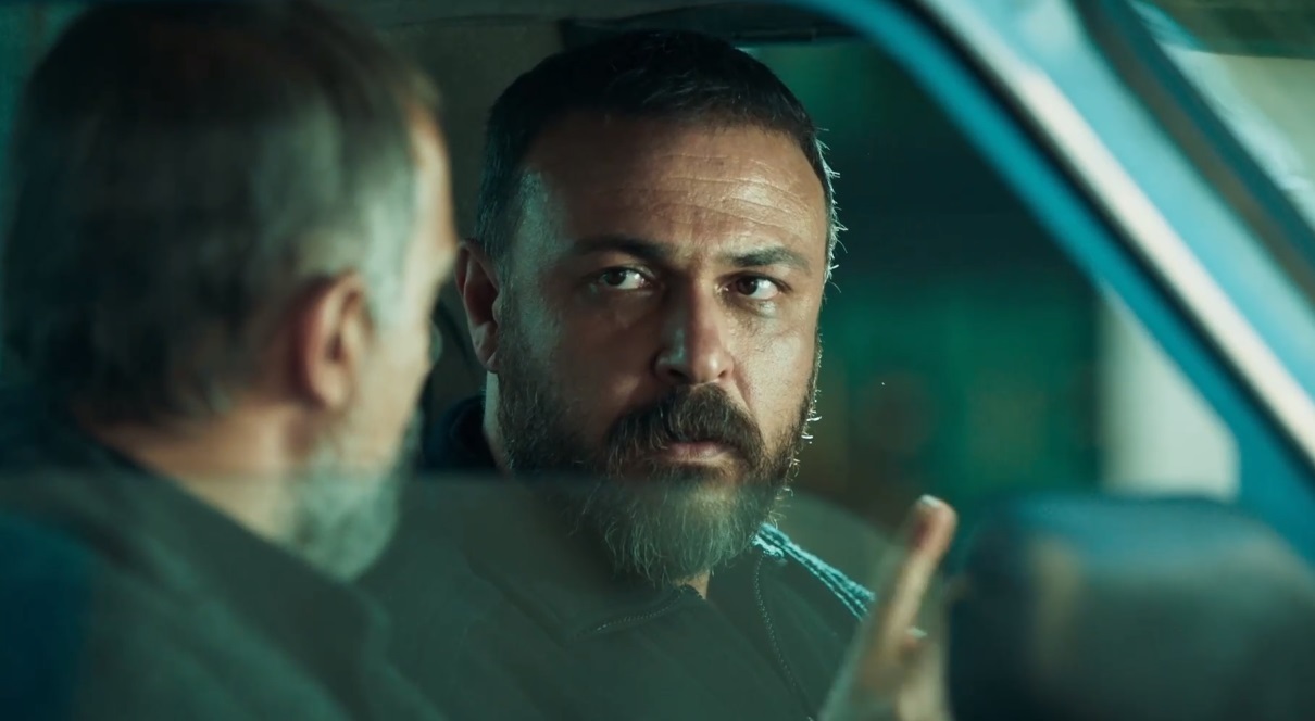 رضا پروانه ! قلب تو قلب پرنده ، پوستت اما پوست شیر ...