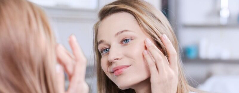 از بین بردن گودی زیر چشم با دو روغن طبیعی