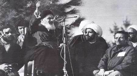 امام خمینی به دموکراسی معتقد نبود؟/ ۲۰ نکته دربارۀ ادعای «جوان»/ کلمه دموکراسی در پیام یک هفته بعد از ۲۲ بهمن چه می‌شود؟