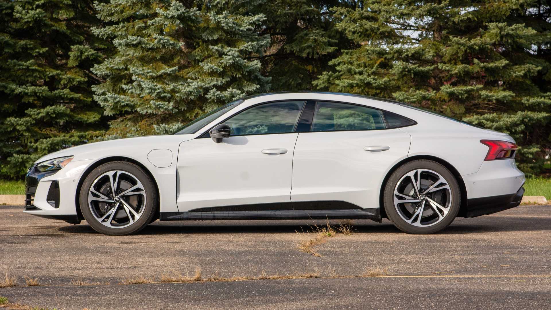 داغ ترین سدان آئودی در سال 2022؛ آتشین و بدون دود! (+عکس)