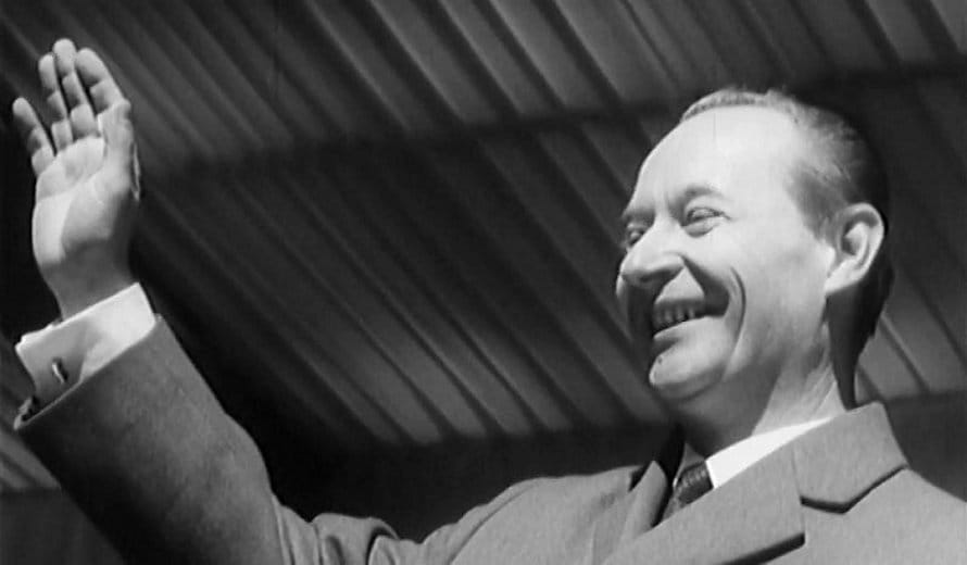 &laquo;سوسیالیسم با سیمای انسانی&raquo;: نفی سرمایه&zwnj;داری و دیکتاتوری