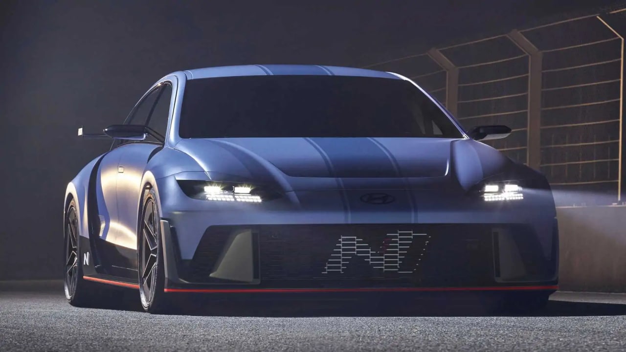 10 سال با 10 خودروی مهم هیوندای/ از وانتی که ضعیف شد تا جدیدترین کلاسیک کره ای! (+عکس) 10 سال با 10 خودروی مهم هیوندای/ از وانتی که ضعیف شد تا جدیدترین کلاسیک کره ای! (+عکس)