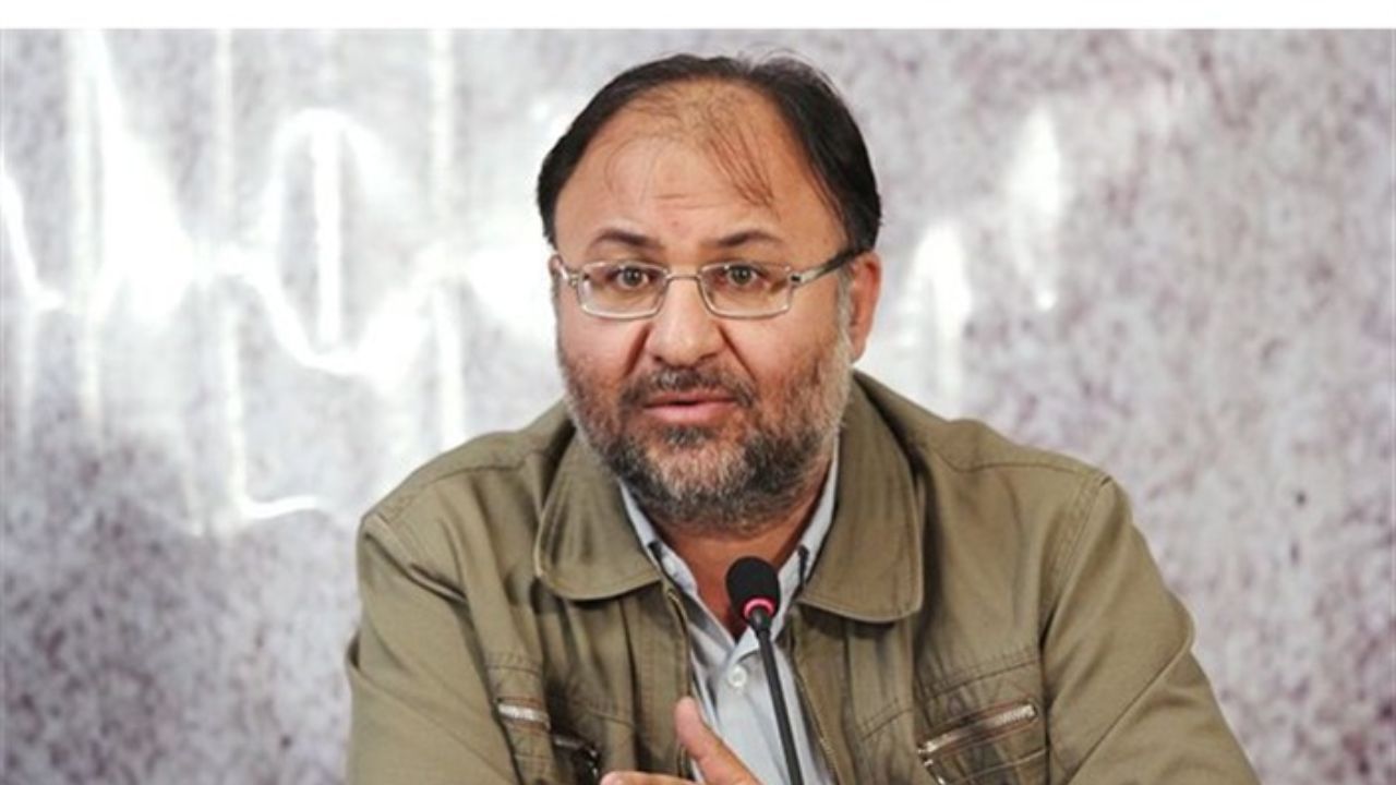 فعال اصولگرا: فیفا چه کاره است به ما دستور دهد زنان به ورزشگاه بروند؟/تصمیم نهایی برای حضور زنان باید با ولی فقیه باشد