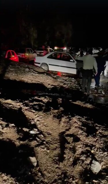 سیل در امامزاده داوود تهران / 2 کشته و 8 مفقودی /جستجو برای مفقودان احتمالی سیل در امامزاده داوود تهران / 2 کشته و 8 مفقودی /جستجو برای مفقودان احتمالی