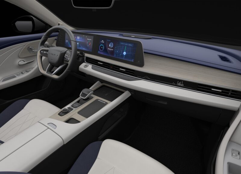 چری آریزو 8 چری آریزو 8