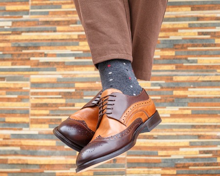 راهنمای ست کردن جوراب با کفش و لباس