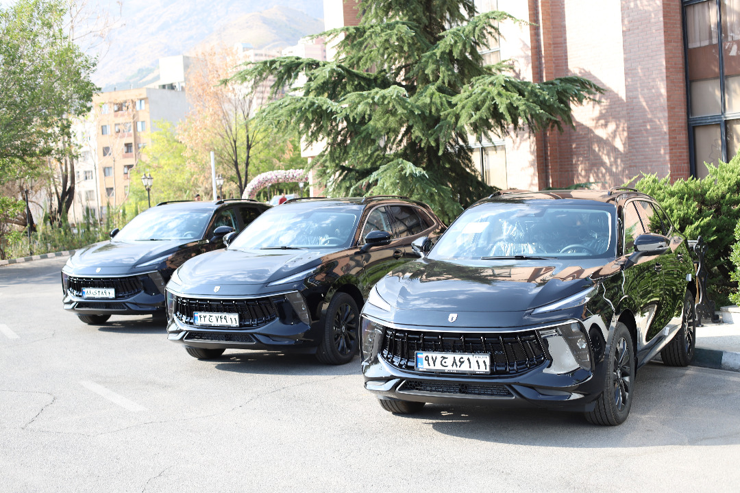 تحویل اولین سری خودروهای لاماری ایما به مشتریان / افزایش تولید در دستور کار قرار گرفت