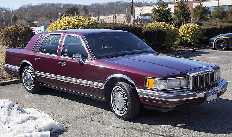 لاگوندا ویگناله؛ سرگذشت یکی از خاص ترین خودروهای جهان از ایتالیا تا سلطان برونئی! (+عکس) لاگوندا ویگناله؛ سرگذشت یکی از خاص ترین خودروهای جهان از ایتالیا تا سلطان برونئی! (+عکس)