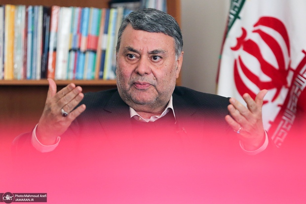  عضو مجمع تشخیص مصلحت نظام: با چه منطقی تاج زاده و جلایی پور را دستگیر کرده اند؟ / چون با دانشجویان برخورد بد شد قضیه به مدارس کشید