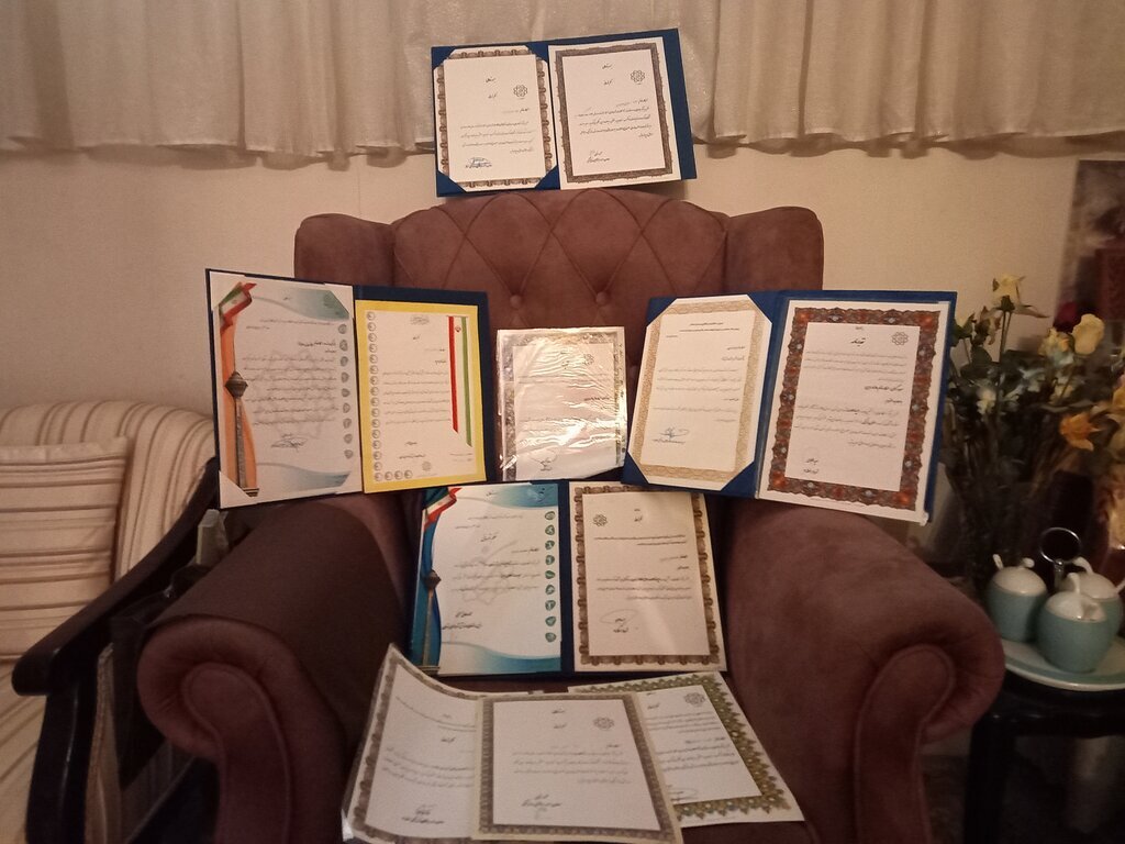 مادربزرگ ۷۵ساله قهرمان شنای پایتخت است مادربزرگ ۷۵ساله قهرمان شنای پایتخت است