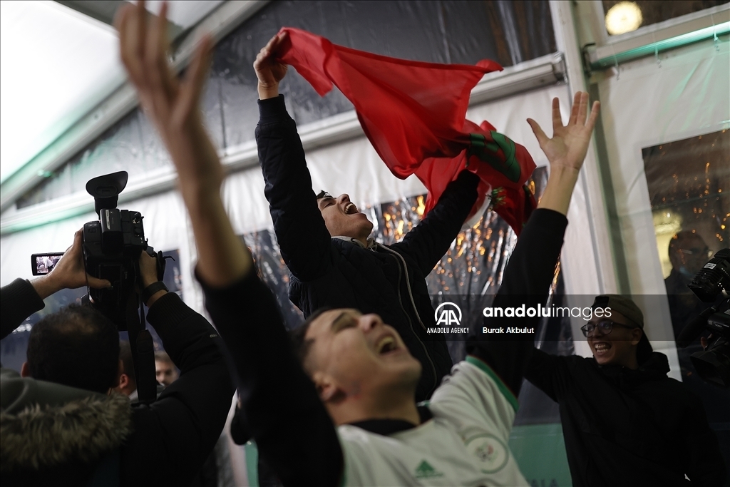 شادی مراکشی ها بعد از پیروزی تاریخی در جام جهانی (+عکس) شادی مراکشی ها بعد از پیروزی تاریخی در جام جهانی (+عکس)