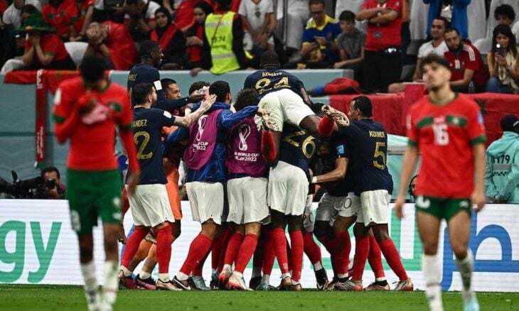 حاشیه بازی فرانسه - مراکش (+عکس) / از شادی مکرون تا دلداری امپایه به اشرف حکیمی