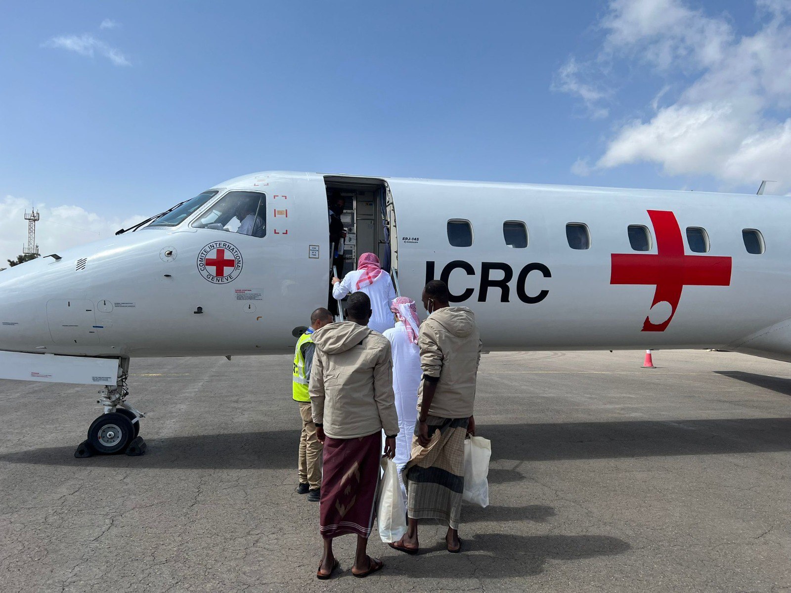 آزادی اسرای جنگ یمناشک شوق