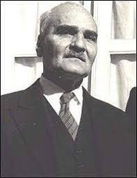 در تقابل لیبرال‌ها و محافظه‌کاران و چپ‌گرایان عصر مشروطه