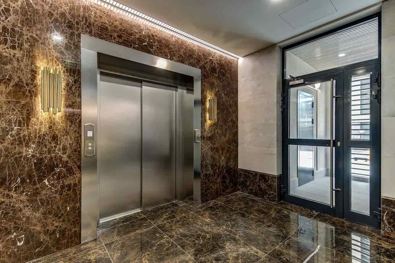 اهمیت خرید بیمه آسانسور