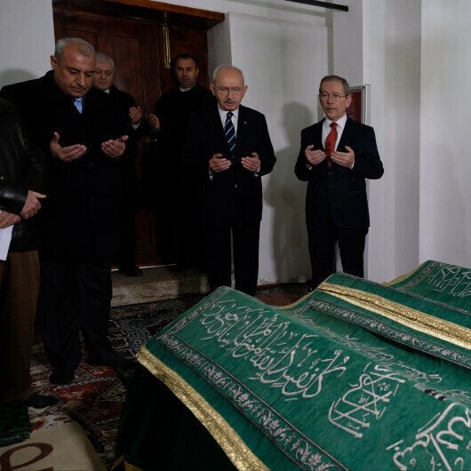 «پسر شمشیردار خراسان» کیست؟