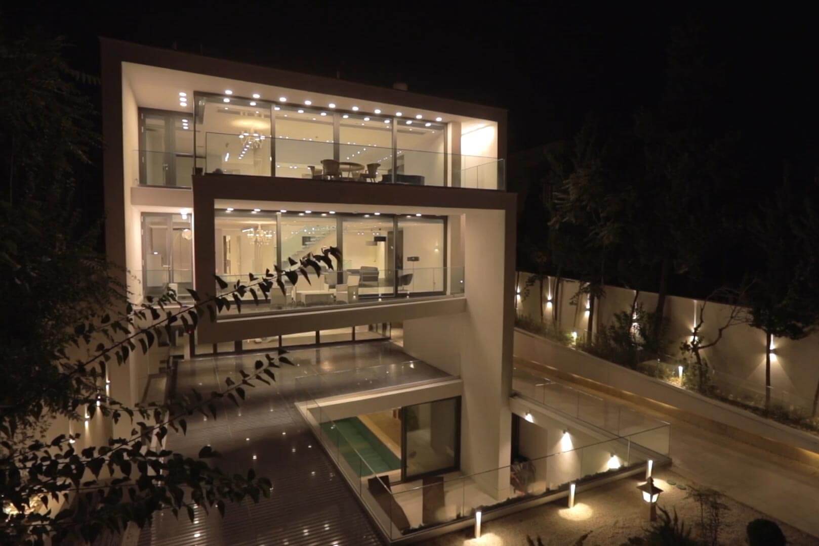 رهن و اجاره ویلا در شهرک غرب چقدر است؟/ از اجاره ۷۵۰ میلیونی تا رهن ۳۰ میلیارد تومانی