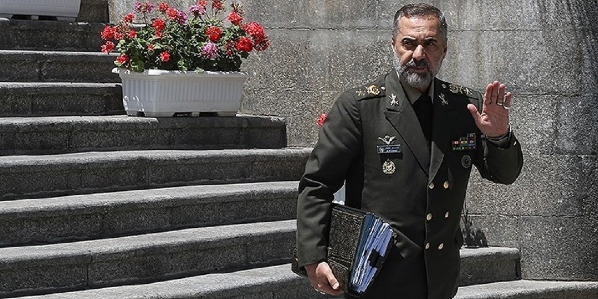 واکنش وزیر دفاع به شایعه تولید مشترک ناو با روسیه: ما خودمان تولید کننده ناوشکن هستیم اما ممکن است از دانش آنها هم استفاده کنیم